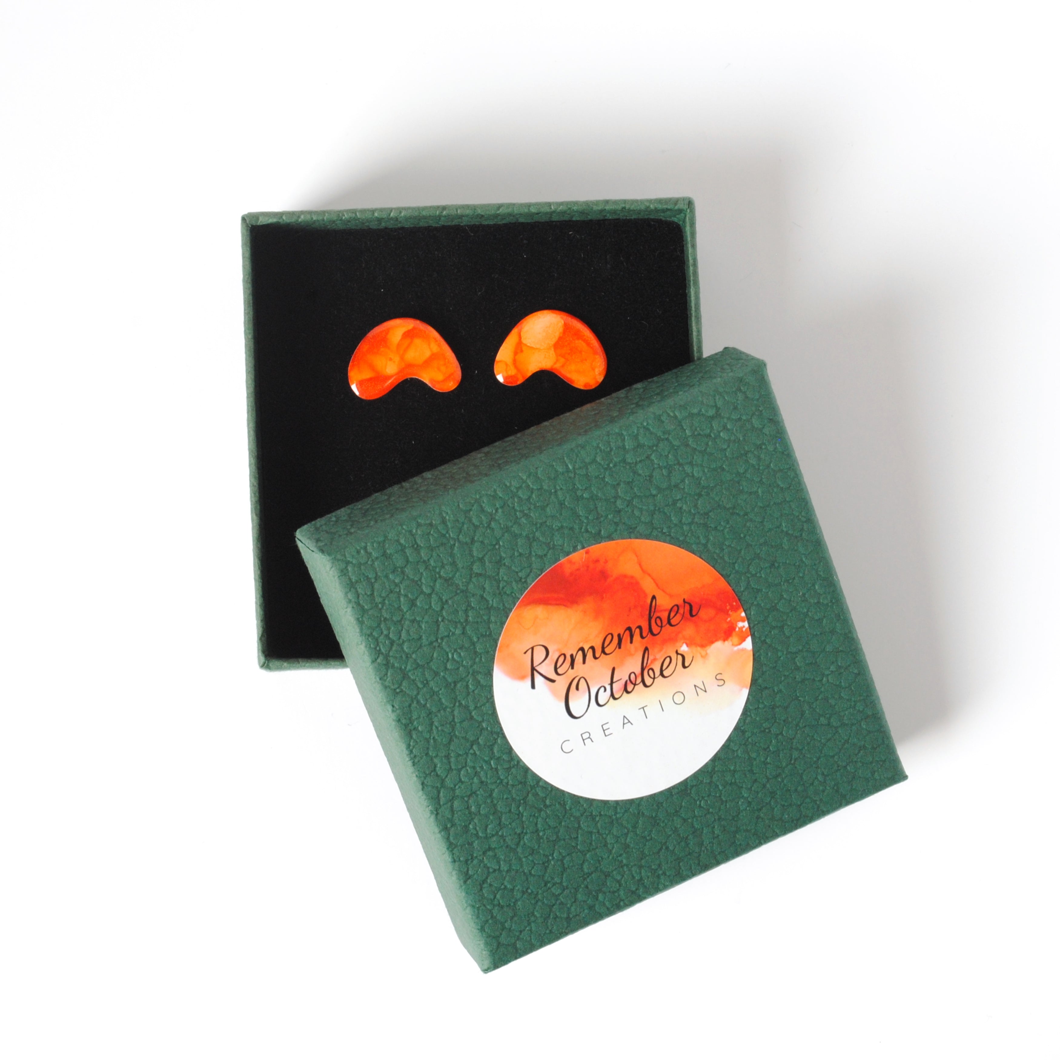 Dazzling Honeysuckle Studs