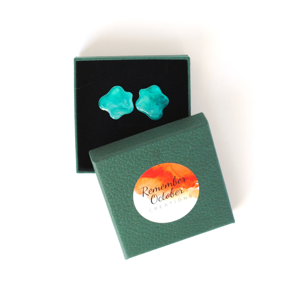 Joyful Drizzle Painted Daisy Studs