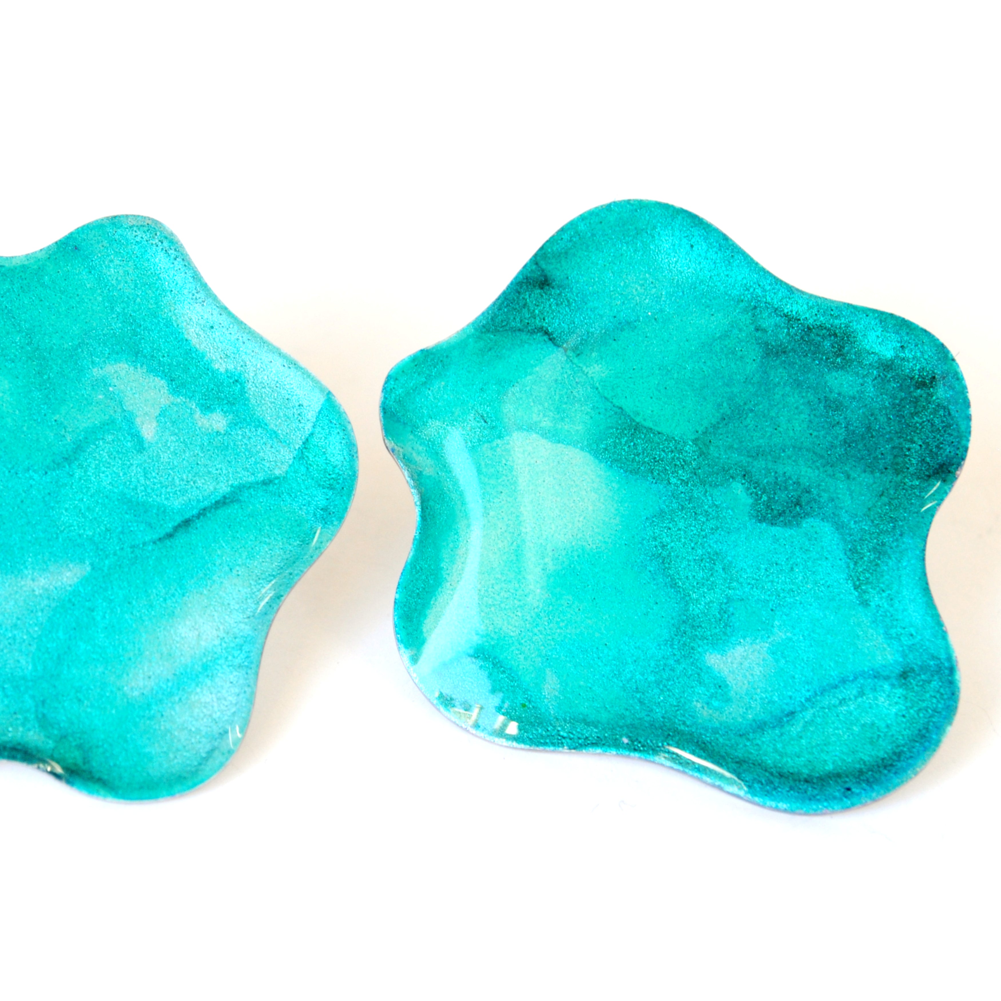 Joyful Drizzle Painted Daisy Studs