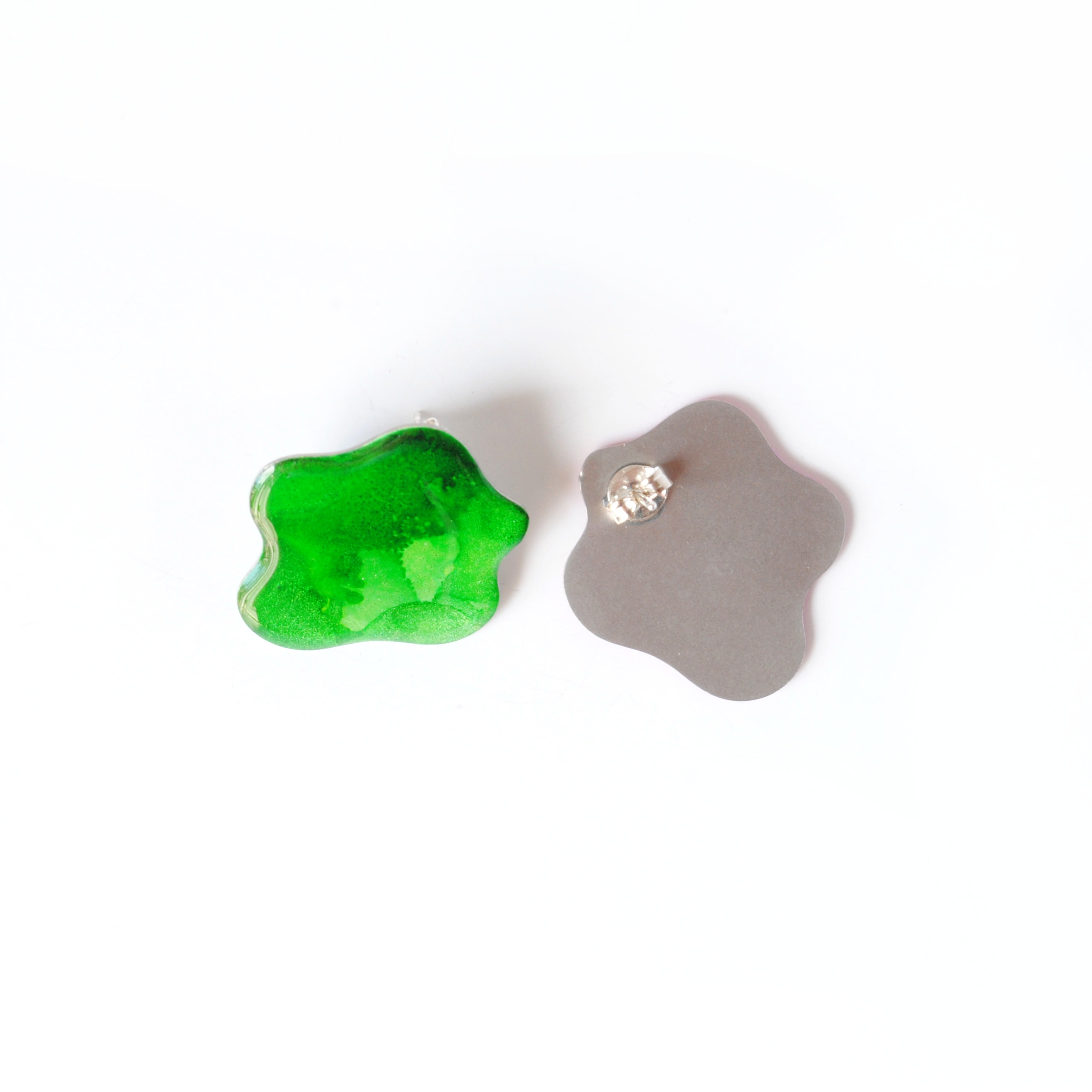 Sugar Sweet Painted Daisy Studs