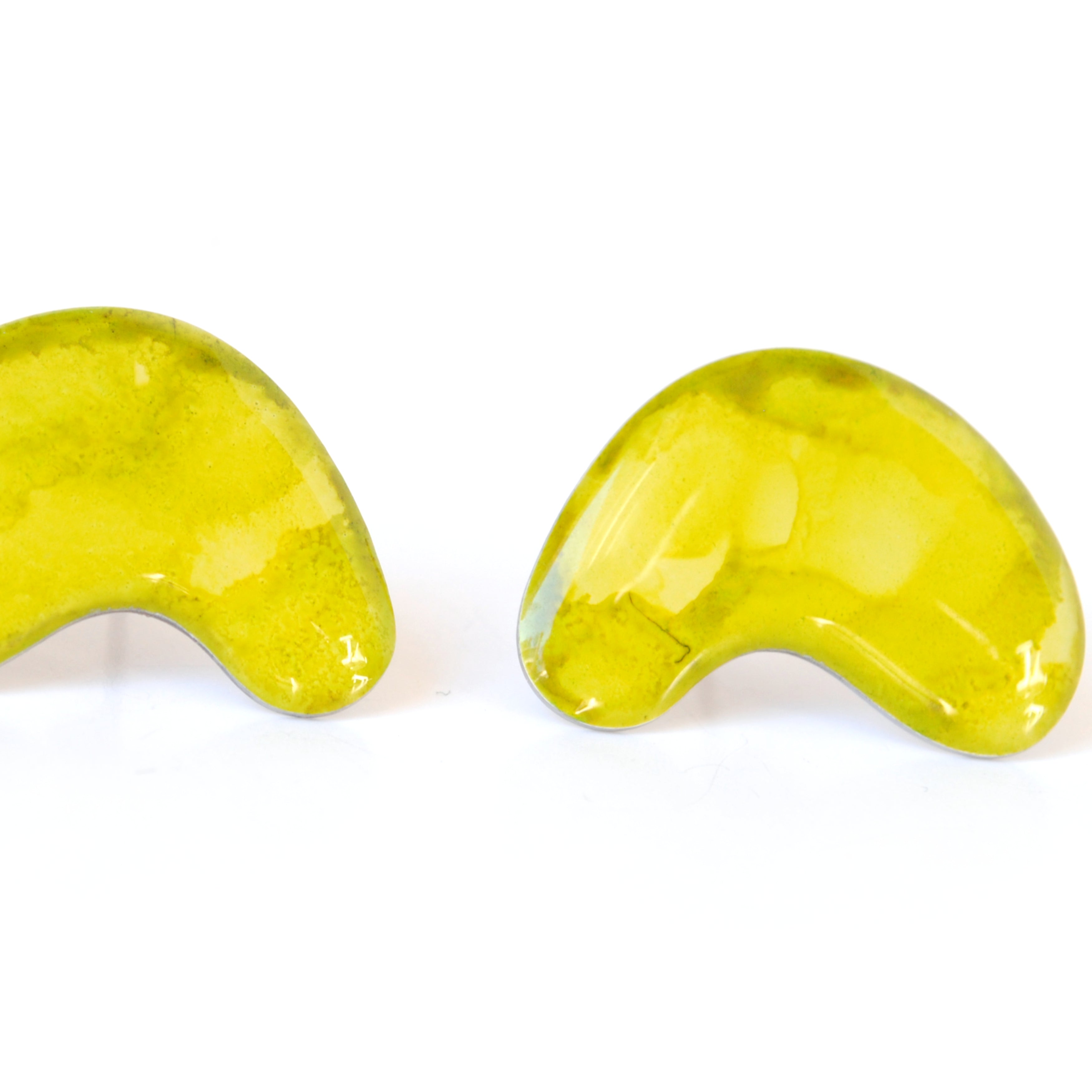 Juicy Summer Honeysuckle Studs